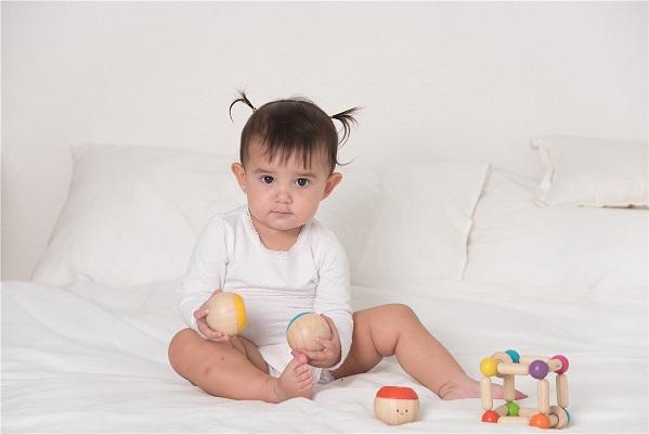 Juguete de bebé - Tentetiesos Sensoriales - El mundo de Caspio