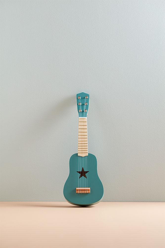 Instrumento musical - Guitarra Verde - El mundo de Caspio