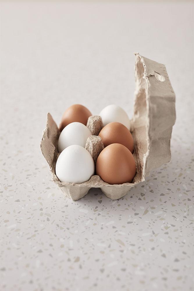 - Juego de 6 huevos madera - El mundo de Caspio
