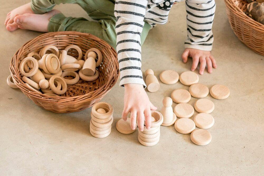 Juguetes - Nins, Anillas & Monedas - El mundo de Caspio